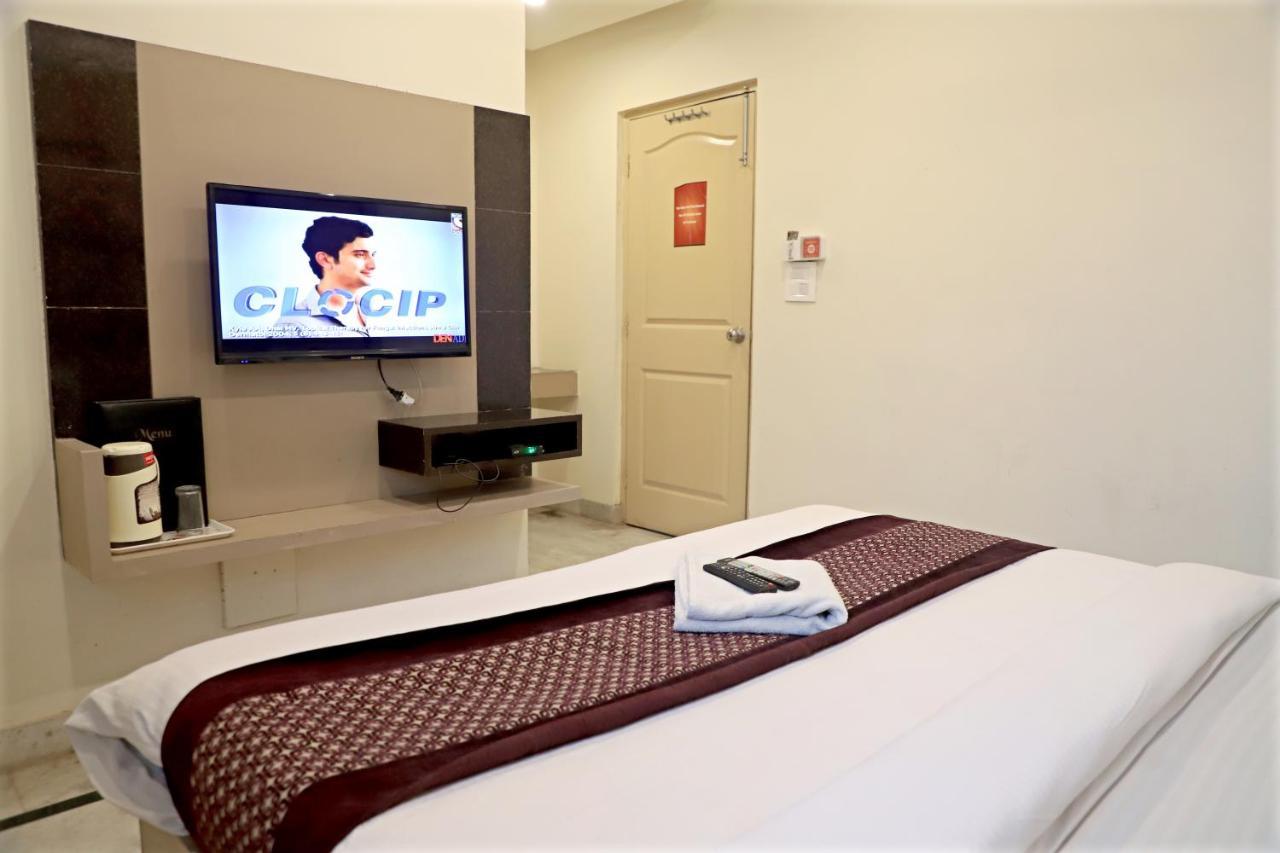 Hotel Klick International - 2 Min Walking From New Delhi Railway Station Bagian luar foto