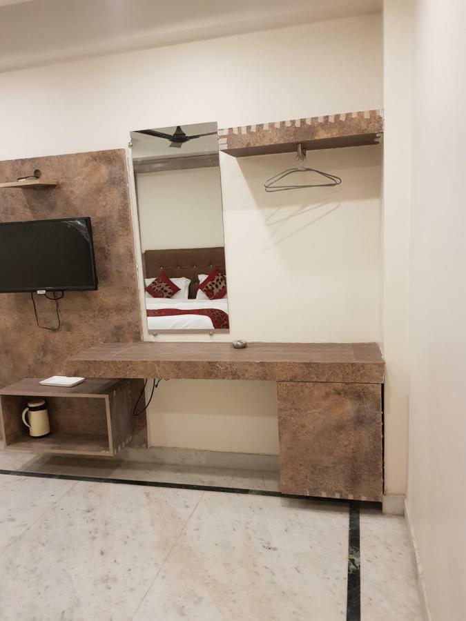 Hotel Klick International - 2 Min Walking From New Delhi Railway Station Bagian luar foto