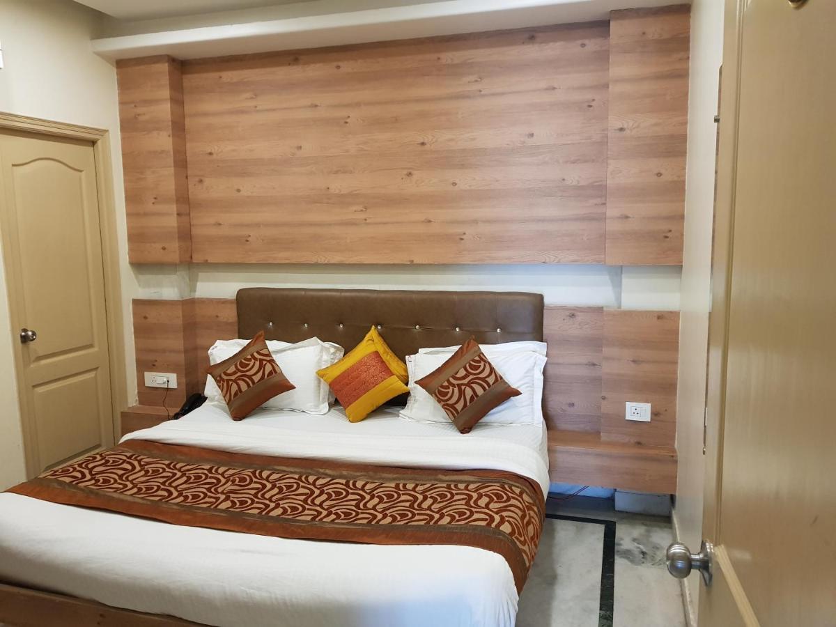 Hotel Klick International - 2 Min Walking From New Delhi Railway Station Bagian luar foto
